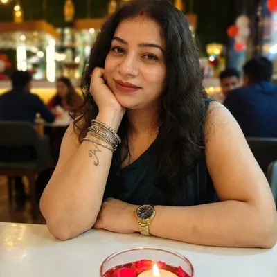 Nandita Neeraj Tiwari profile