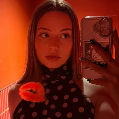 naomi profile