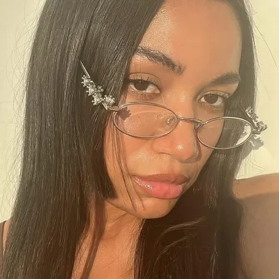 Naomi profile