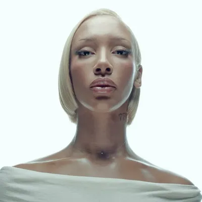 Naomi Sharon profile
