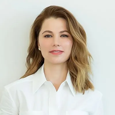 Naomi Whittel profile