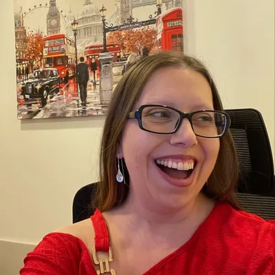 Naomi Wilkinson - Author profile