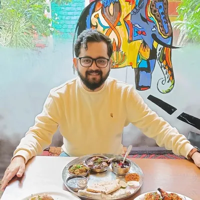 Nashik Food Blogger profile
