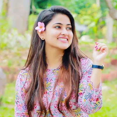 Nasreen Khan profile