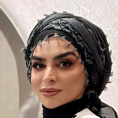آرامش میخواهید؟ عشق بیافرینید. 😍 profile