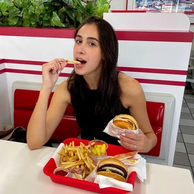 NatachaEats l Food & Travel Creator profile
