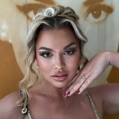 Natalia Osada profile