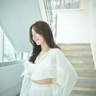 Natalie 唐詩詠 profile