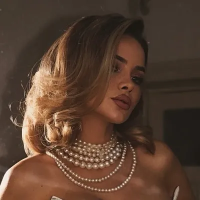 Natasha Ioana profile