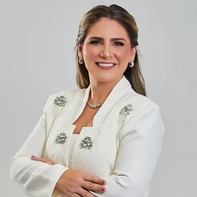 Dra Nathalia Bandeira de Mello | Dentista Fortaleza profile