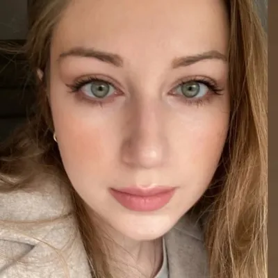 Nathalia Hindle profile