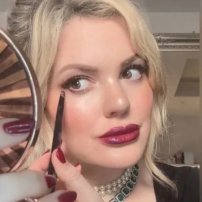 Nathalie Eleni Beauty + Skin Expert profile