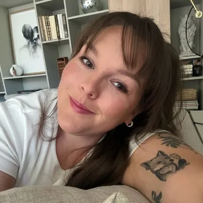 Nathalie Lilletvedt | Bergen | Oppussing • Utbrent • Antrekk profile