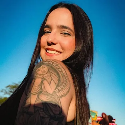 Natália Lopes. profile