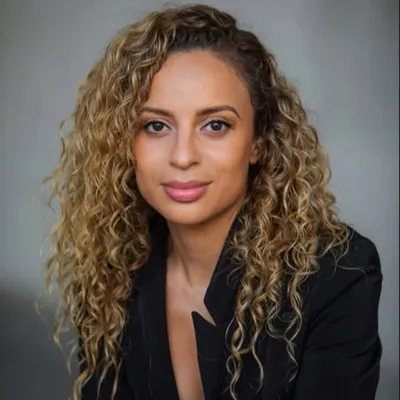 NATALIA LAVAGGI | Holistic Health Coach profile
