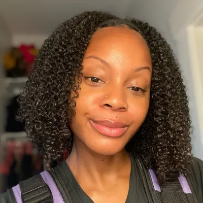 Jamelle (NaturallyFitByJ) profile
