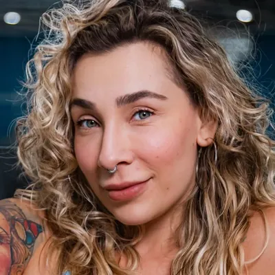Naty Graciano | Vida Real & Movimento profile