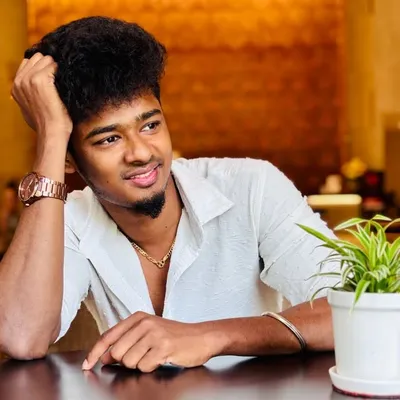 Naveen profile