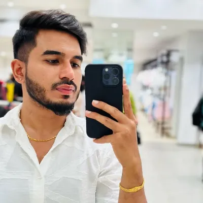 Naveen profile