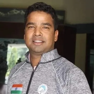 Naveen Arya profile