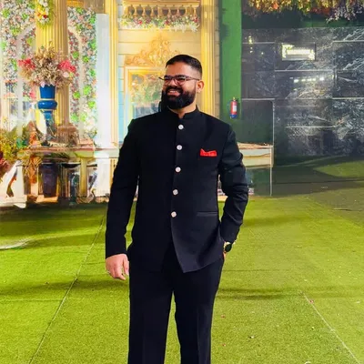 Adv. Naveed Ahmad profile