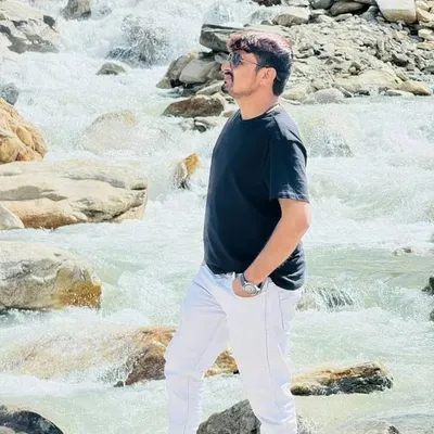 Navin Rami profile