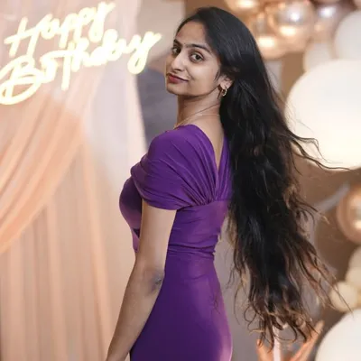Navya Sreeš profile