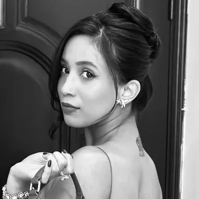 Navya Shah profile