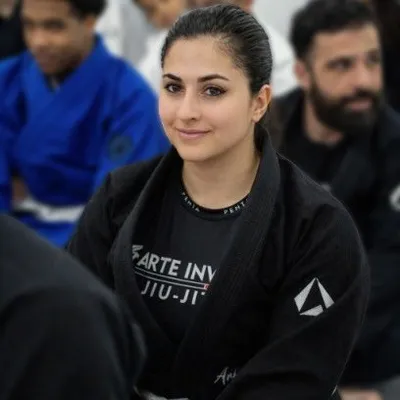 Nayana Ciuro profile