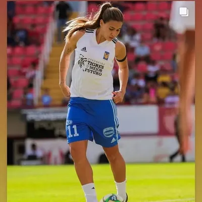 Nayeli Rangel FansClub profile