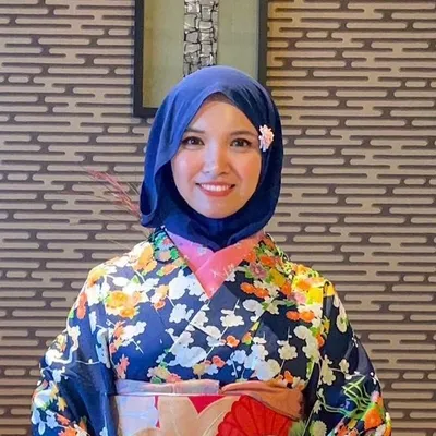 Aya あや | Muslim-Friendly Japan Travel profile