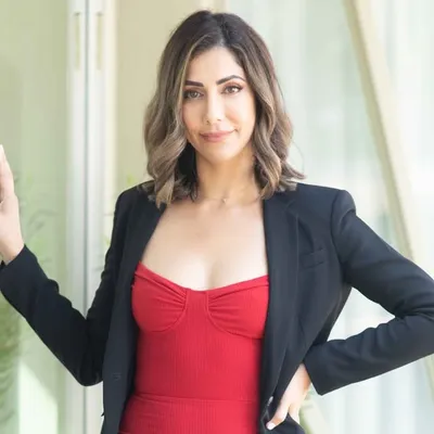Naz Nowtash profile