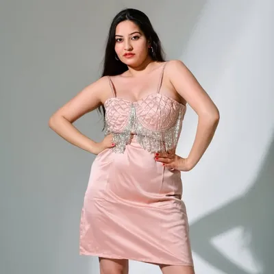 Neelam Tikyani profile