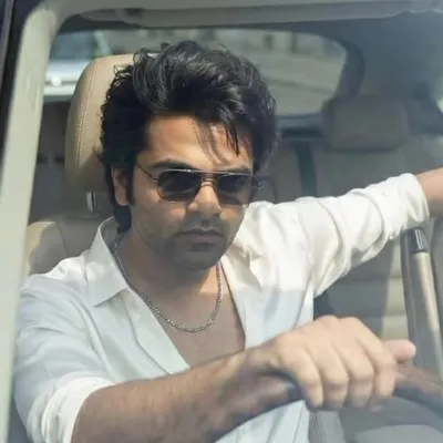 Neenga illama Naan illa profile