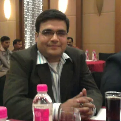 Neeraj Gupta profile