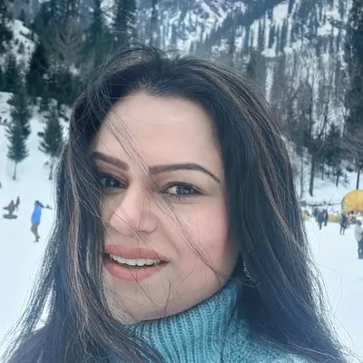 Neha Chandra saxena Instagram profile photo