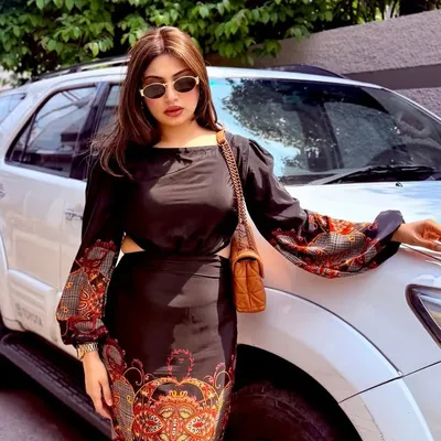 Neha Waraich Grover Nwg profile
