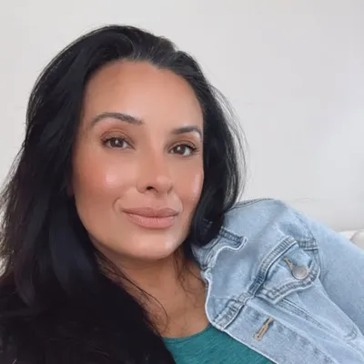Neha Assar Panchal | Los Angeles Henna Artist profile