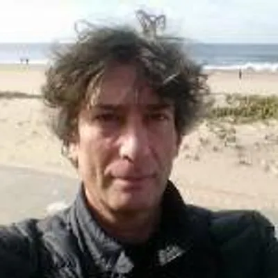 Neil Gaiman profile