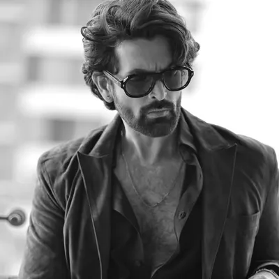 Neil Nitin Mukesh profile