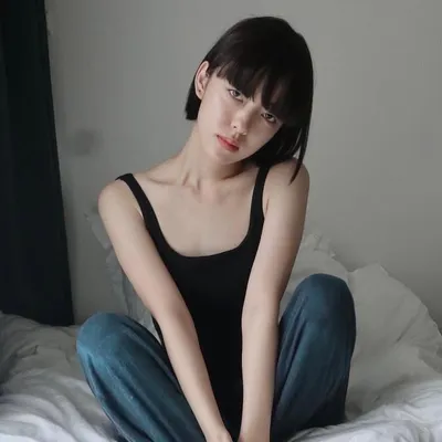 小山モモ profile