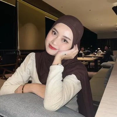 Dewi ⋆ profile