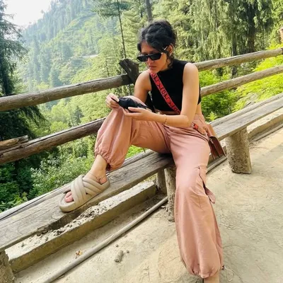Anushka 🪷 profile