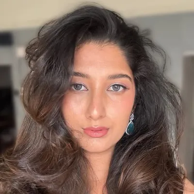 Dr. Shrija | haircare | makeup | skincare 🎀