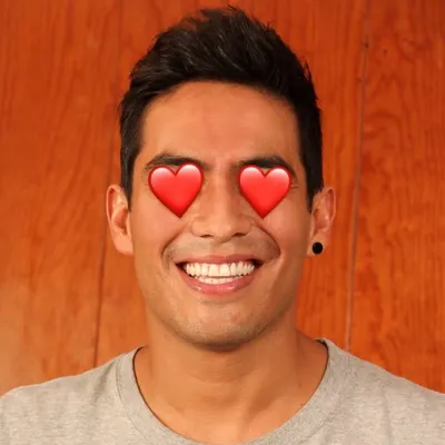 Neri Paredes profile