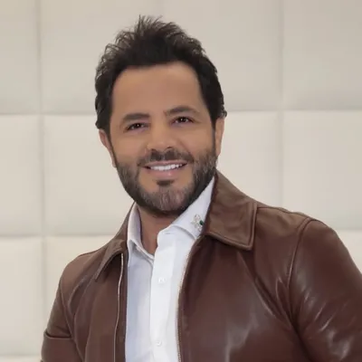Neshan Der Haroutiounian نيشان profile