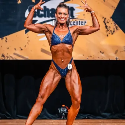 Vanessa profile