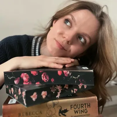 MUM | BOOKS | LIFESTYLE profile