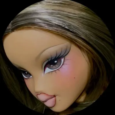 Vanessa Mange profile