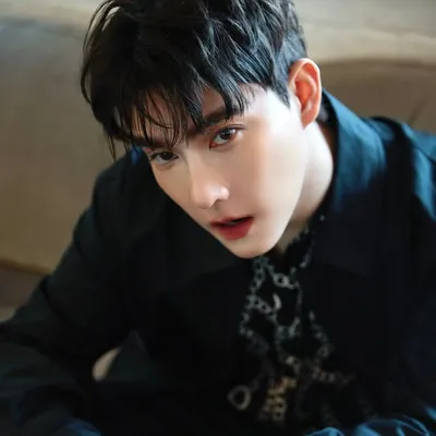 NEWYEAR 뉴이어 profile